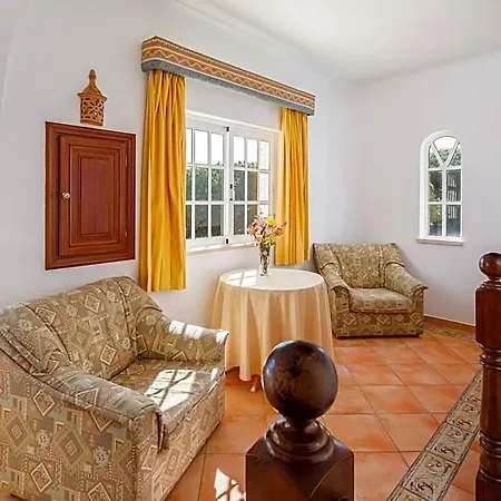 Privada De 7 Quartos,piscina Aquecida,a/c אלבופיירה