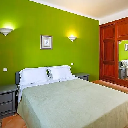 Privada De 7 Quartos,piscina Aquecida,a/c 호텔 3*