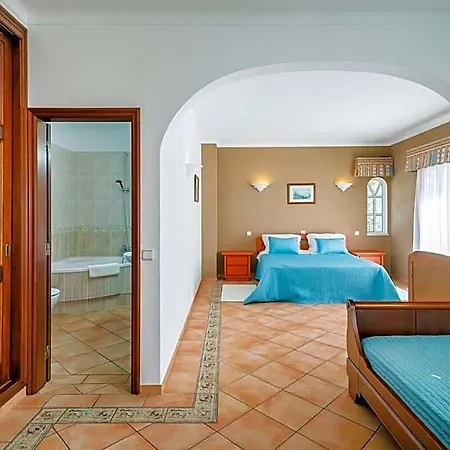 Privada De 7 Quartos,piscina Aquecida,a/c אלבופיירה