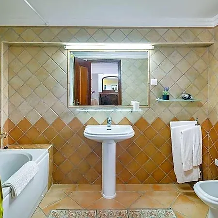 호텔 Privada De 7 Quartos,piscina Aquecida,a/c
